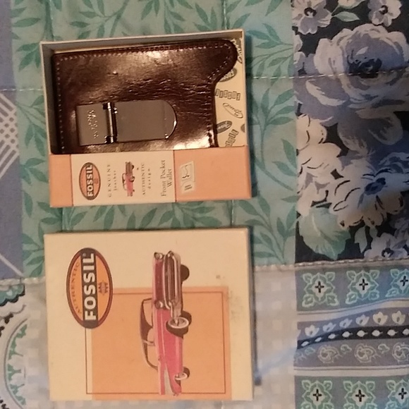 Fossil Front Pocket Wallet - Picture 1 of 3